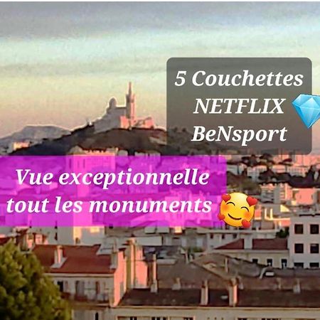 Sublime 2 Pieces Vue Incroyable Mer Et Tout Les Monuments De Marseille Luaran gambar